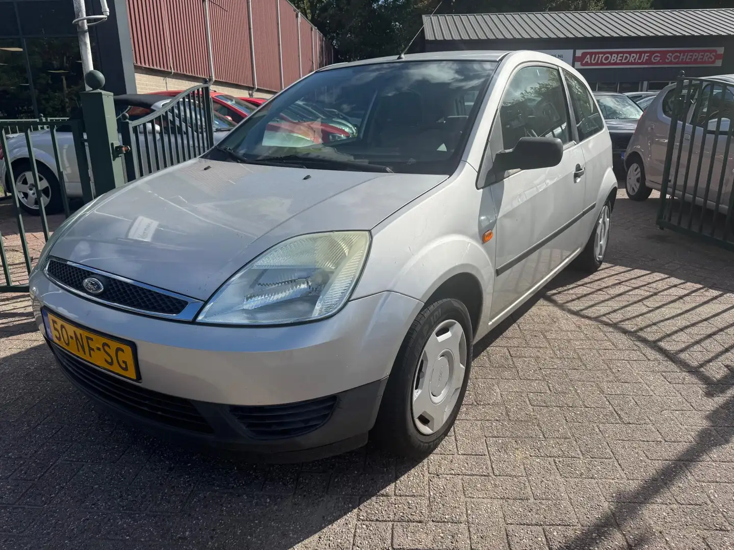 Ford Fiesta 1.25 Celebration 1e eigenaar, weinig km, APK 10-20 Grau - 1