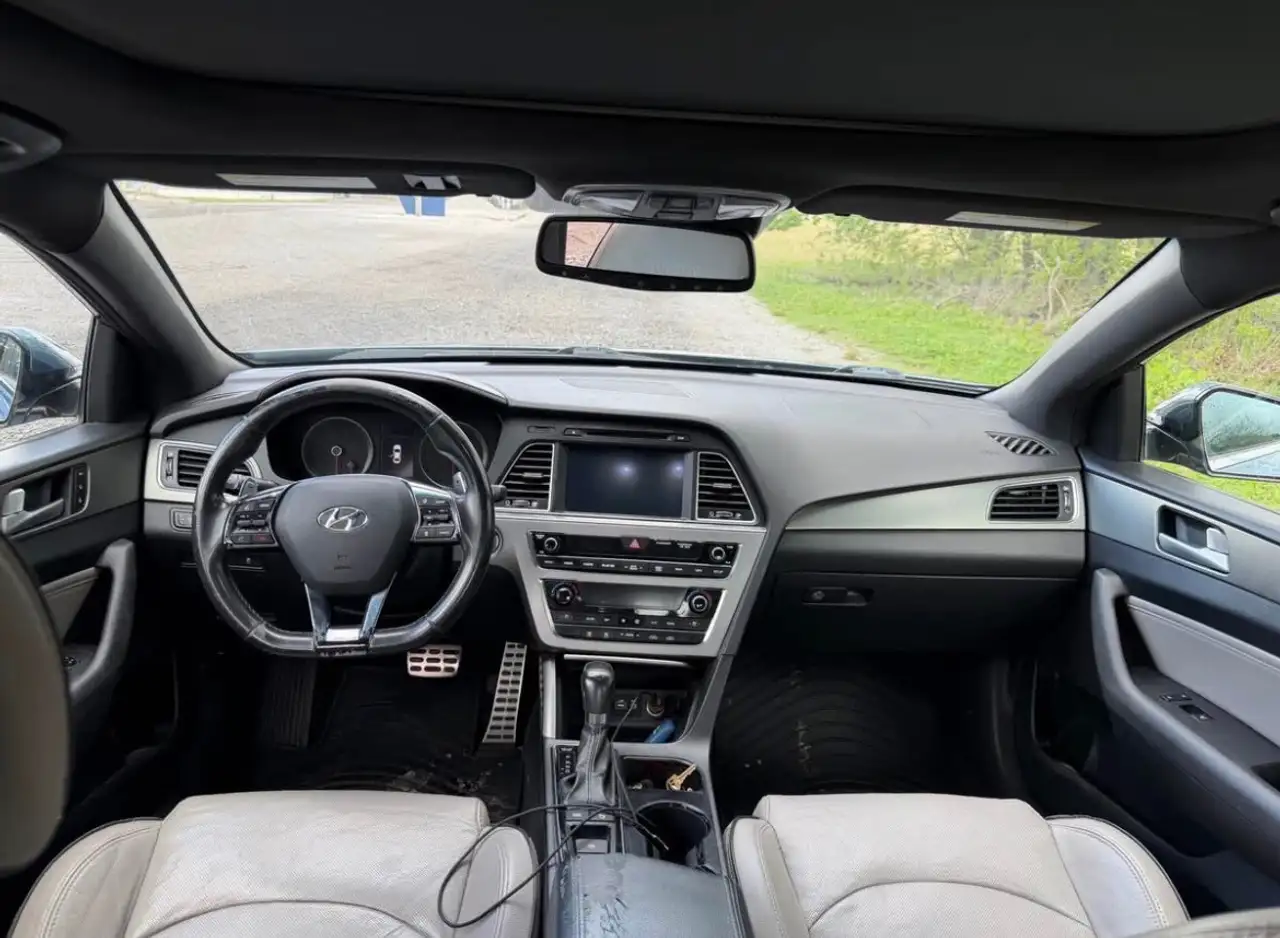 Hyundai SONATA снимка Hyundai SONATA
