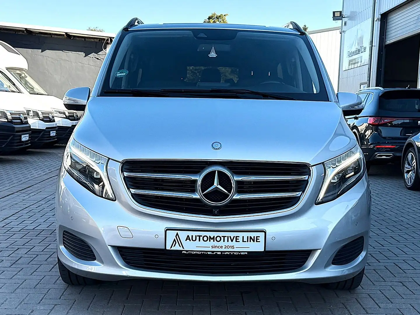 Mercedes-Benz V 250 D LANG 4MATIC/2xSCHIEBT. ELE./LEDER/7SITZE Silber - 2