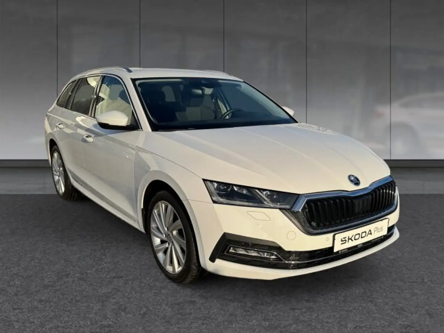 Skoda Octavia OCTAVIA COMBI TSI DSG iV STYLE **COLUMBUS*SITZH. Weiß - 2