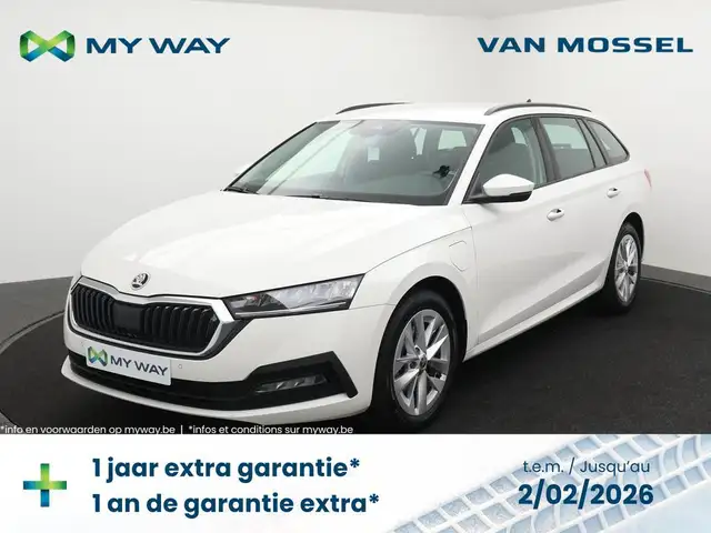 Skoda Octavia Octavia Combi PHEV 1.4TSI Ambition 204PK *AUTOMAAT*NAVI*BLTH*CRUISE*APP CONNECT*DIGITAL DASHBOARD*...