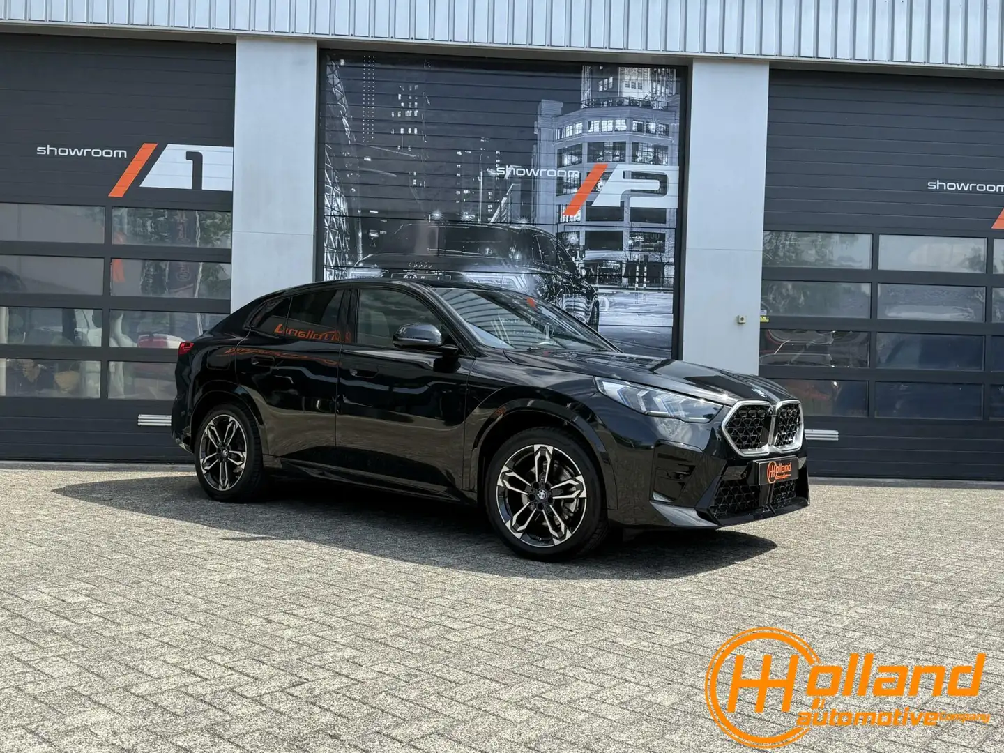 BMW X2 sDrive20i| M-Sport|Pano|LED| H&K! Zwart - 2