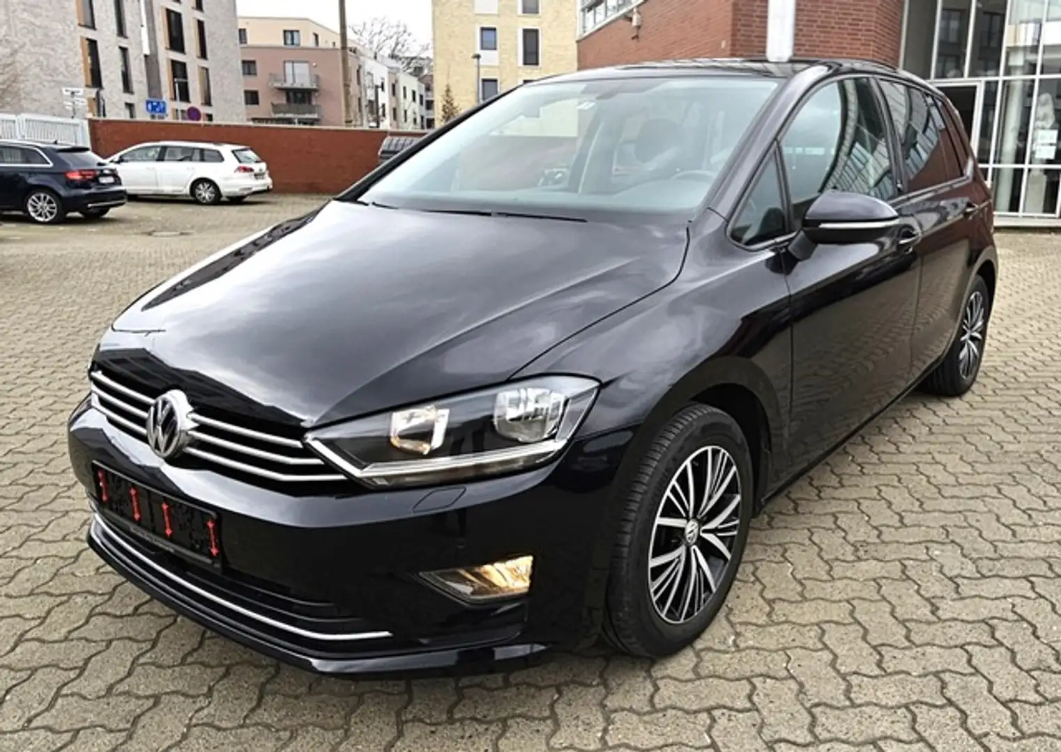 Volkswagen Golf Sportsvan VII Sound, KLIMA, ACC, AHK,1 Hand Zwart - 1