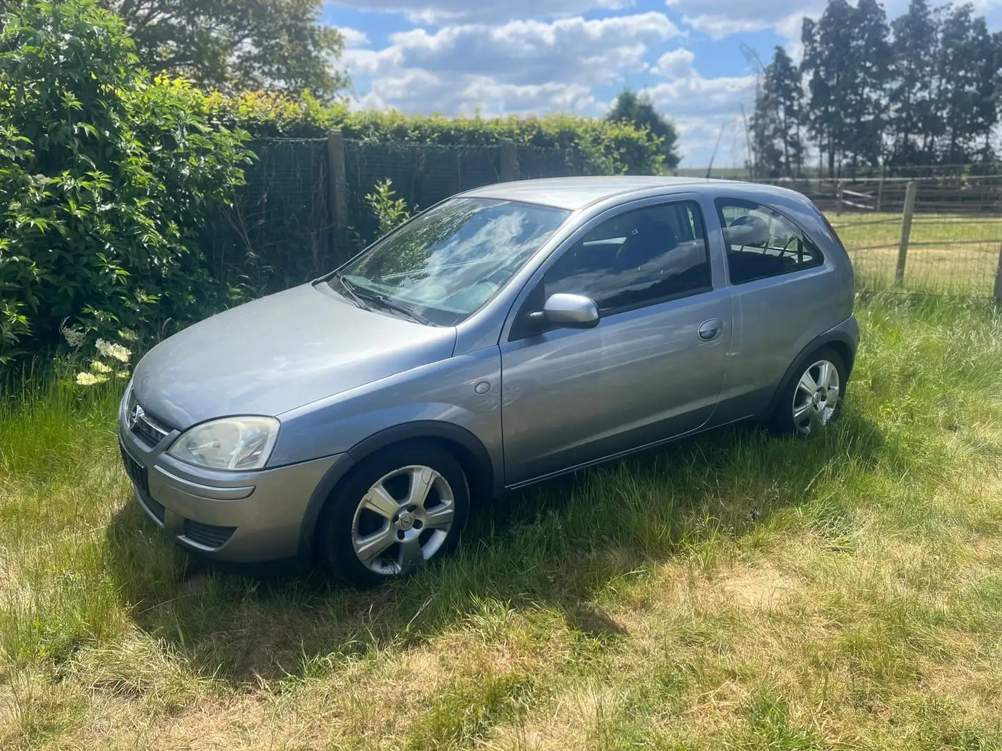 Opel Corsa 1.2i XE 16v Fun Easytronic (Fleet) Gris - 1