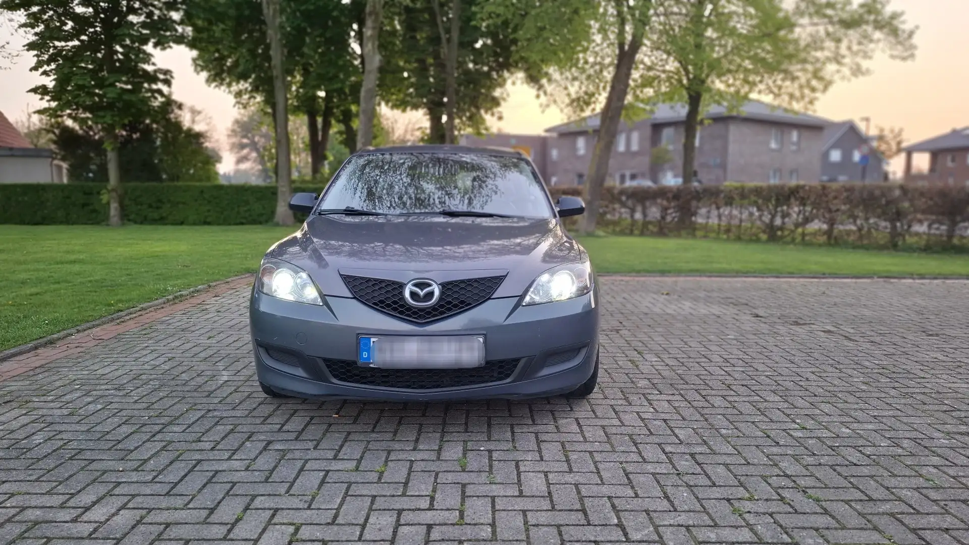 Mazda 3 1.4 Sport Comfort Grau - 1
