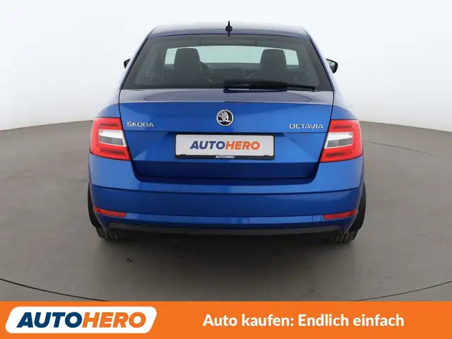 Skoda Octavia view 5