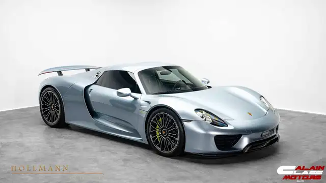 Porsche 918 SPYDER + LIFT + CARBON + BURMESTER