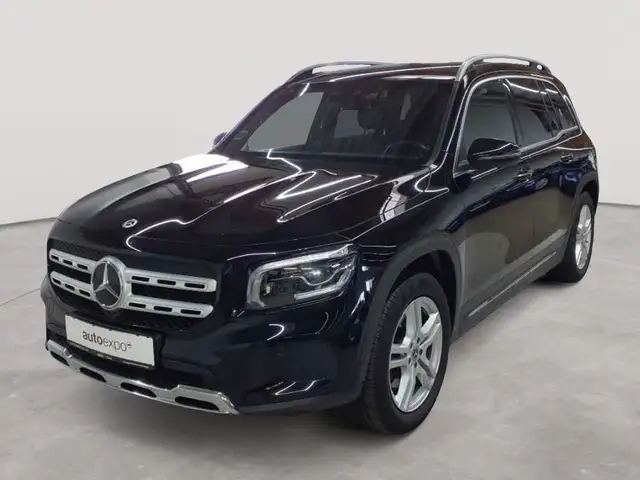 Mercedes-Benz GLB view 2