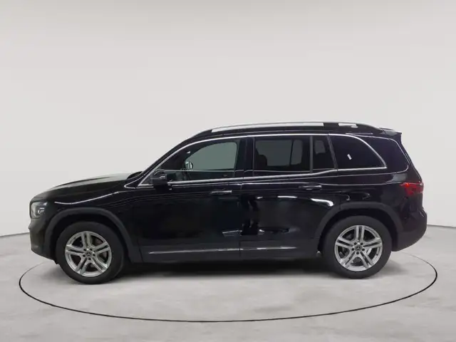 Mercedes-Benz GLB view 6