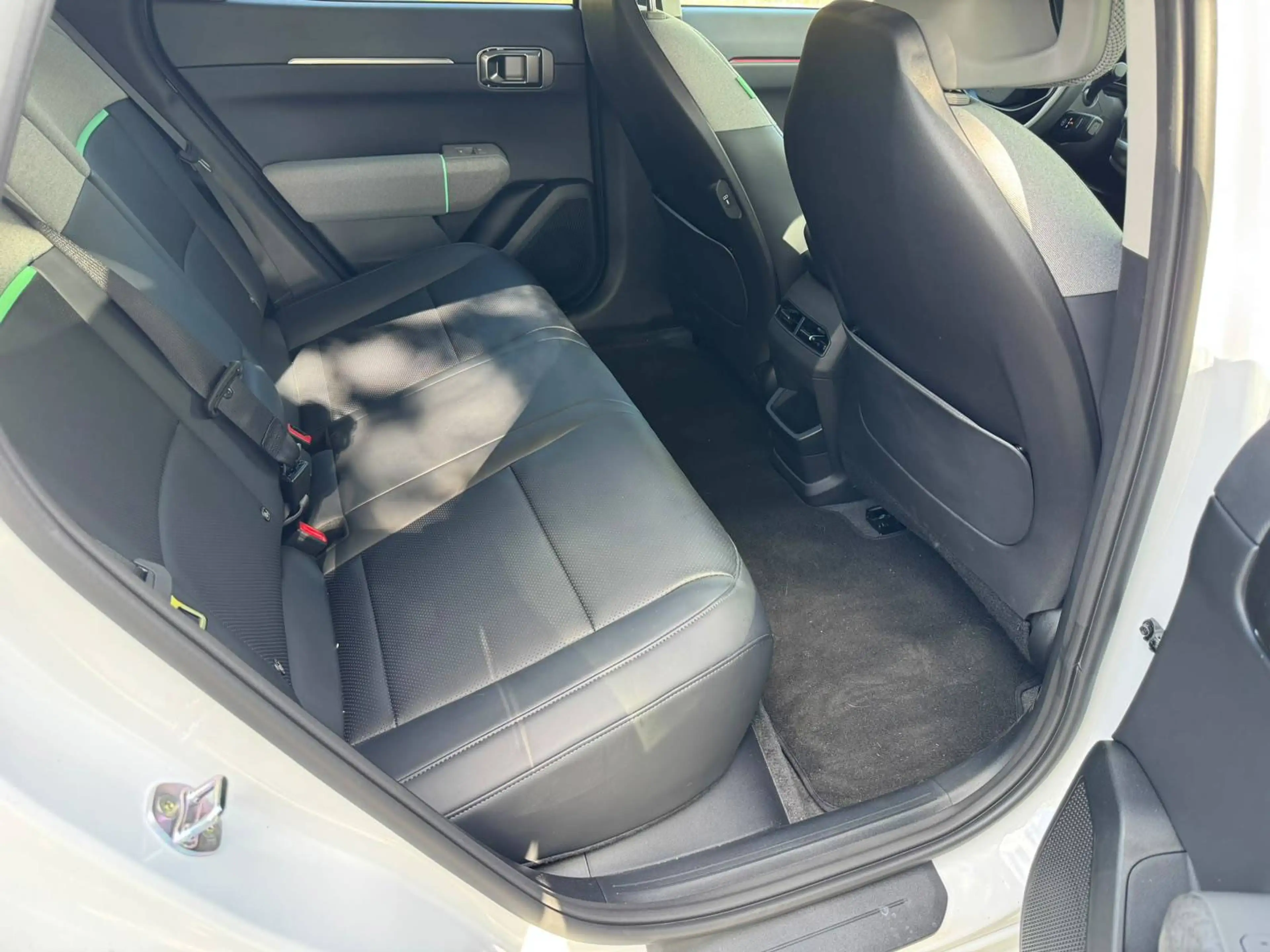 Kia EV4 Hatchback 81,4 kWh FWD Earth |UPG|TECH|WIN| — photo 14