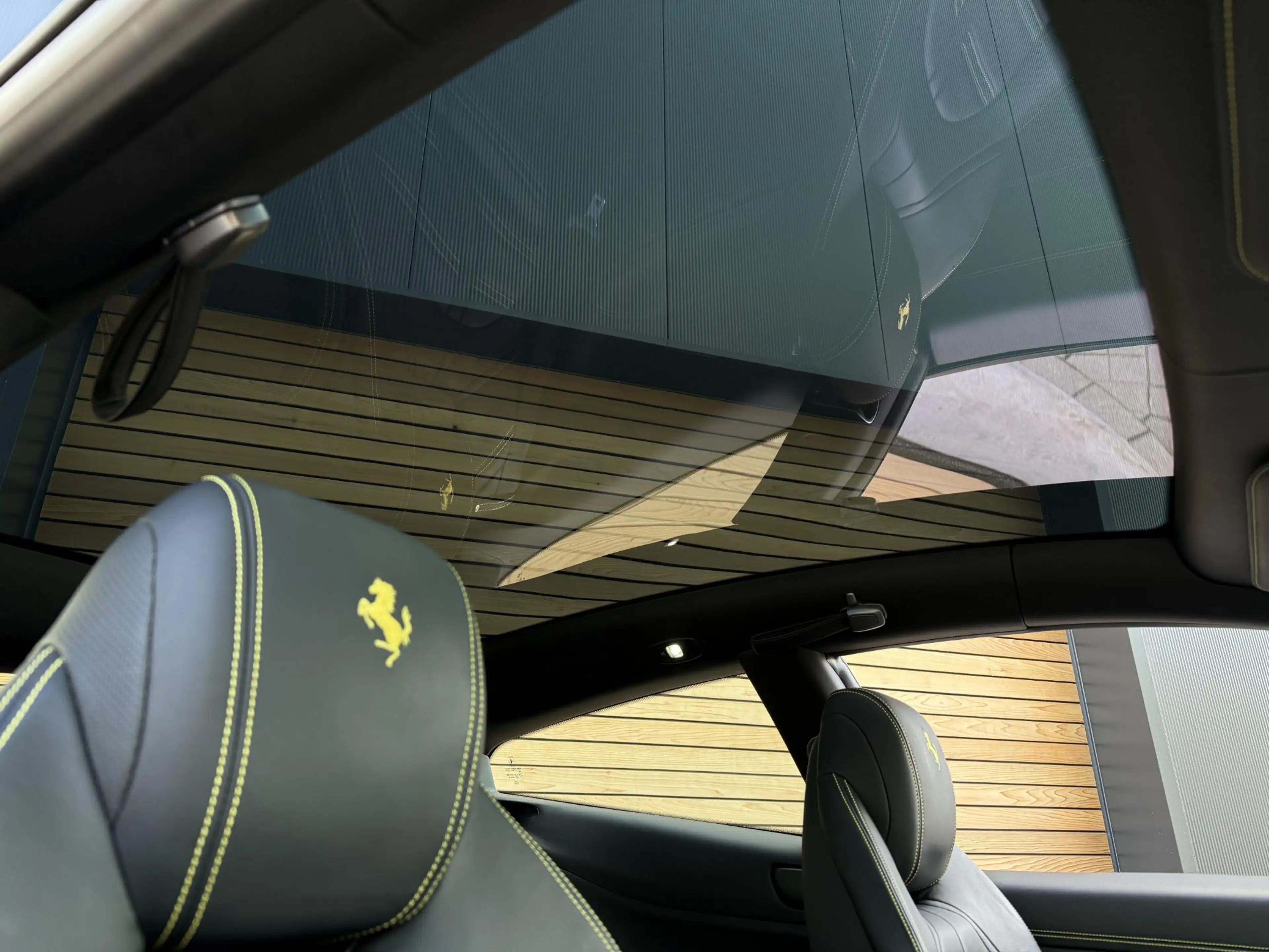 Ferrari GTC4 Lusso GTC4Lusso T 3.9 V8 LIFT|PANO|P.DISPLAY|CARBON — photo 7