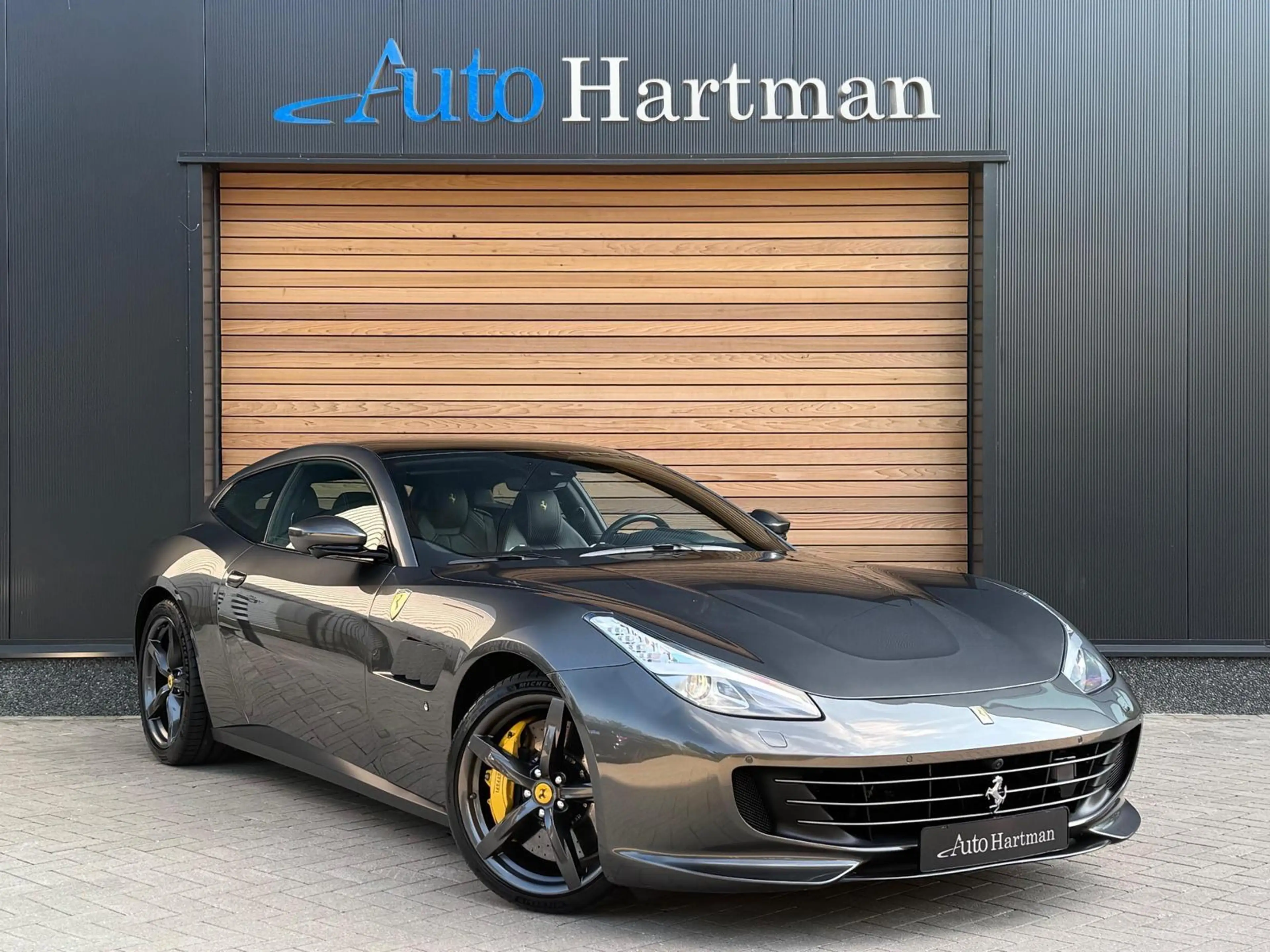 Ferrari GTC4 Lusso GTC4Lusso T 3.9 V8 LIFT|PANO|P.DISPLAY|CARBON