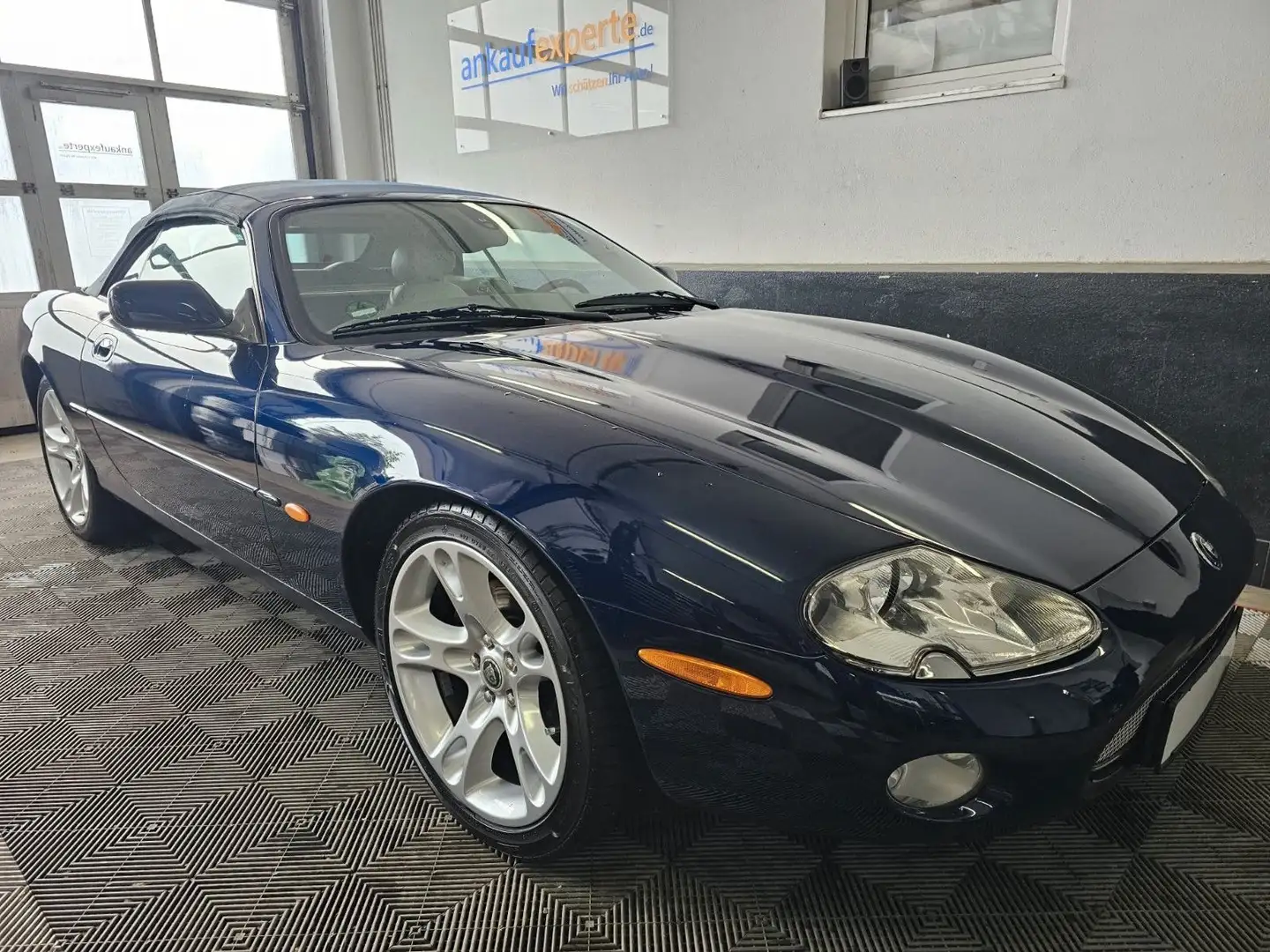 Jaguar XK XK8 Cabriolet Bleu - 1