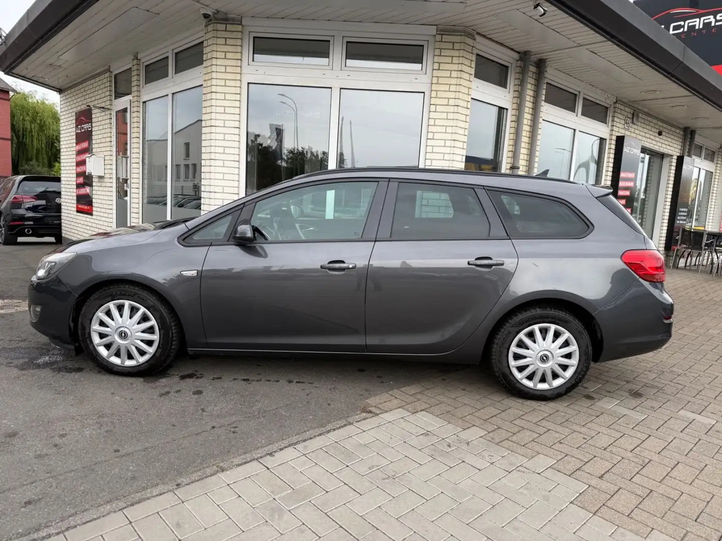 Opel Astra J Sports KLIMA PDC XENON AUTOMATIK Gris - 2