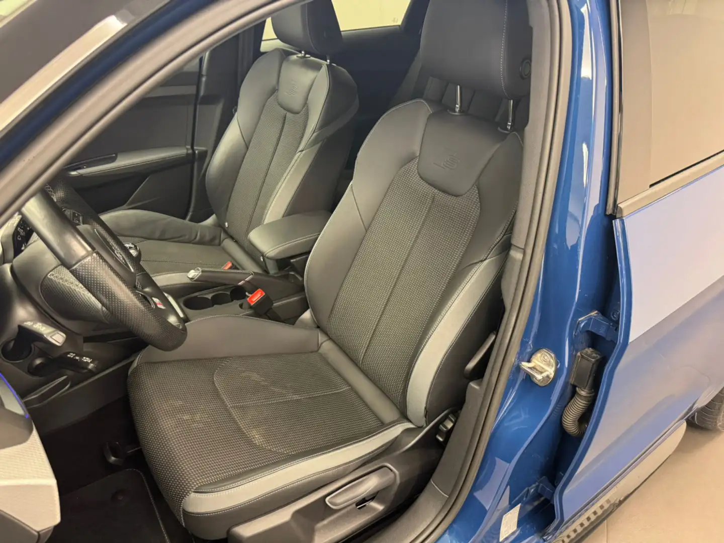 Audi A1 Sportback S line 30 TFSI 81(110) kW(ch) boîte méca Bleu - 2