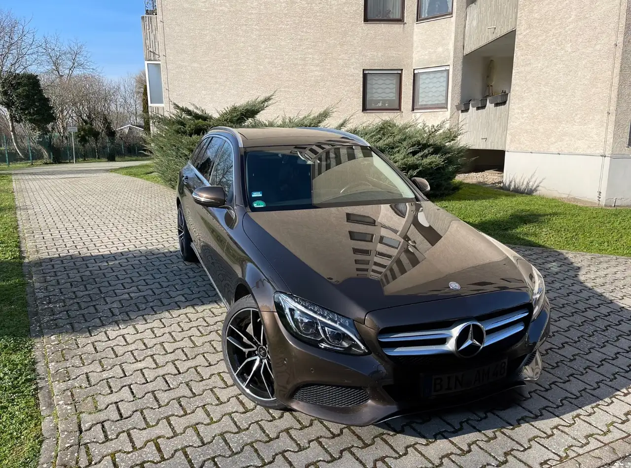 Mercedes-Benz C 400