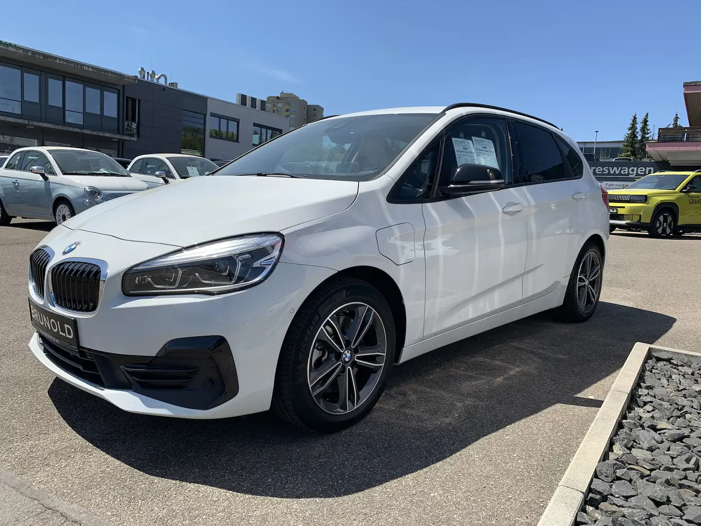 BMW 225 225 xe iPerformance Sport Line bijela - 2