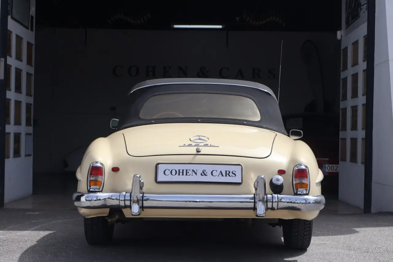 Mercedes-Benz 190 SL (121), foto 9