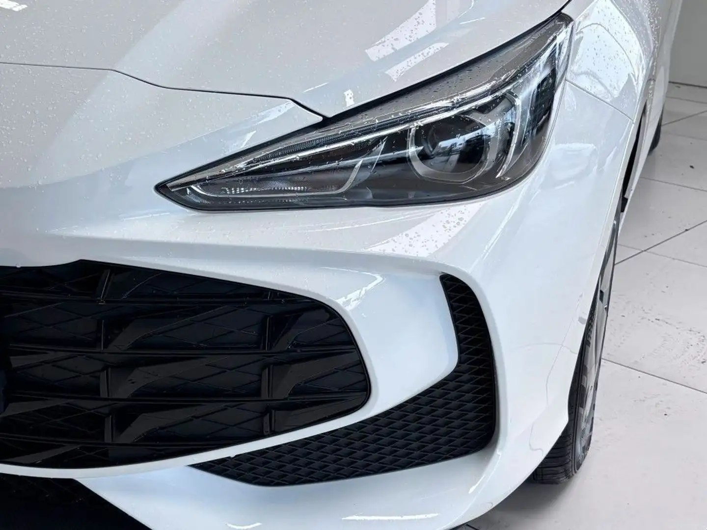 MG MG3 Hybrid+ Standard*LIMITIERT* Blanco - 2
