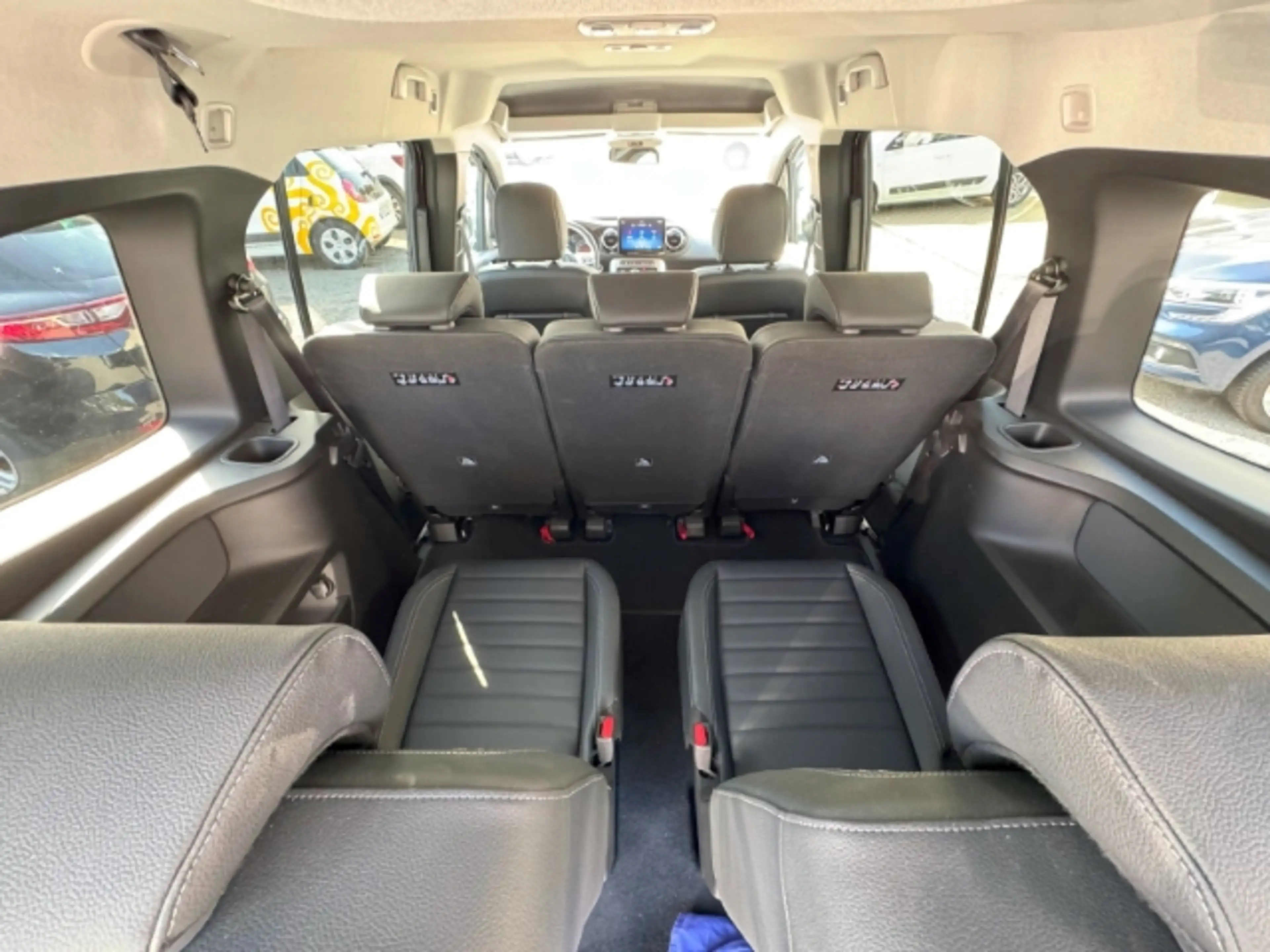 Mercedes-Benz T-Class lang EU6e 7-Sitzer — photo 8