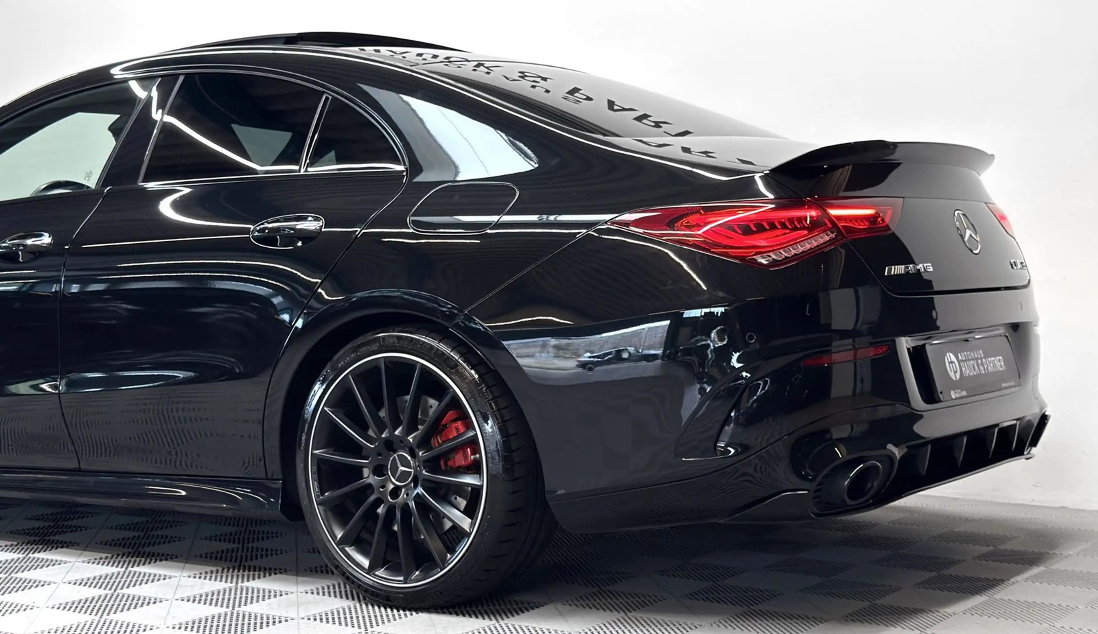 Mercedes-Benz CLA 35 AMG 4M *Aero*Pano*360°*Perf. Lenk*KeyGo* — photo 5