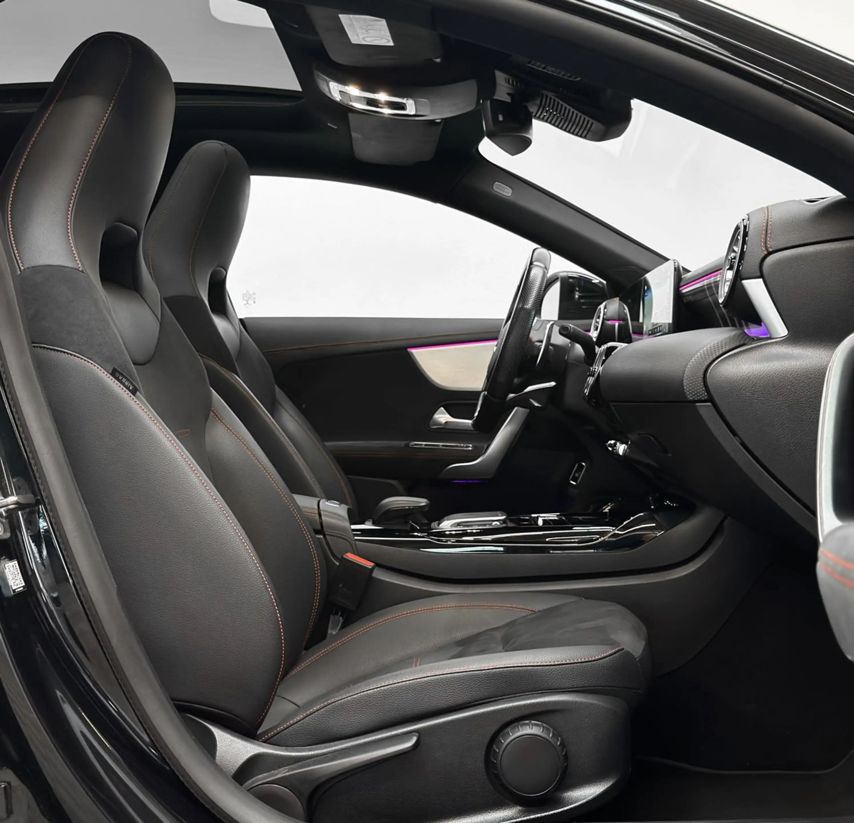 Mercedes-Benz CLA 35 AMG 4M *Aero*Pano*360°*Perf. Lenk*KeyGo* — photo 13