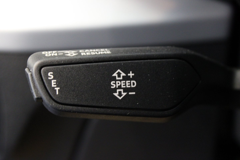 Audi Q2 35 TFSI intense — photo 10