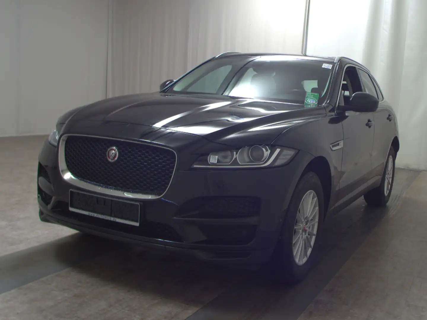 Jaguar F-Pace Schiebedach AHK Schwarz - 2