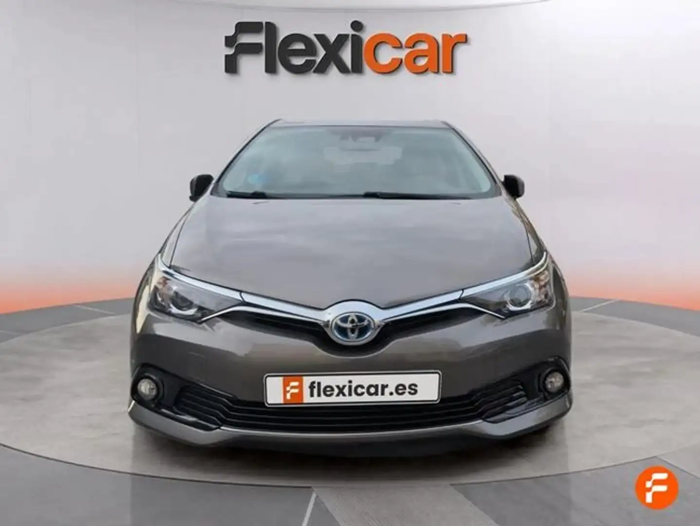 Toyota Auris hybrid 140H Active Marrón - 2