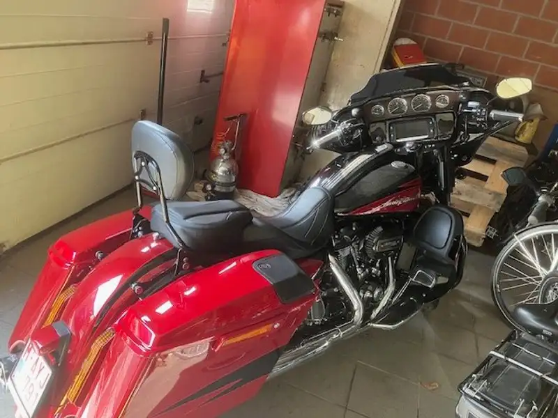 Harley-Davidson Street Glide - foto 2