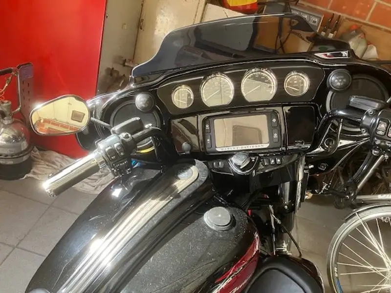 Harley-Davidson Street Glide - foto 3