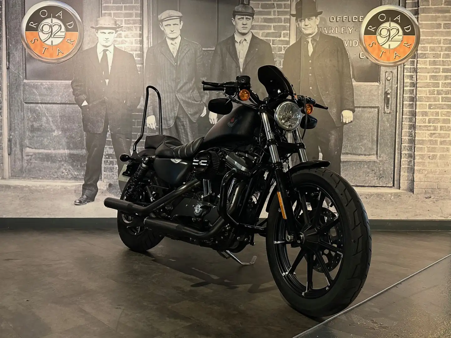 Harley-Davidson Sportster Czarny - 2