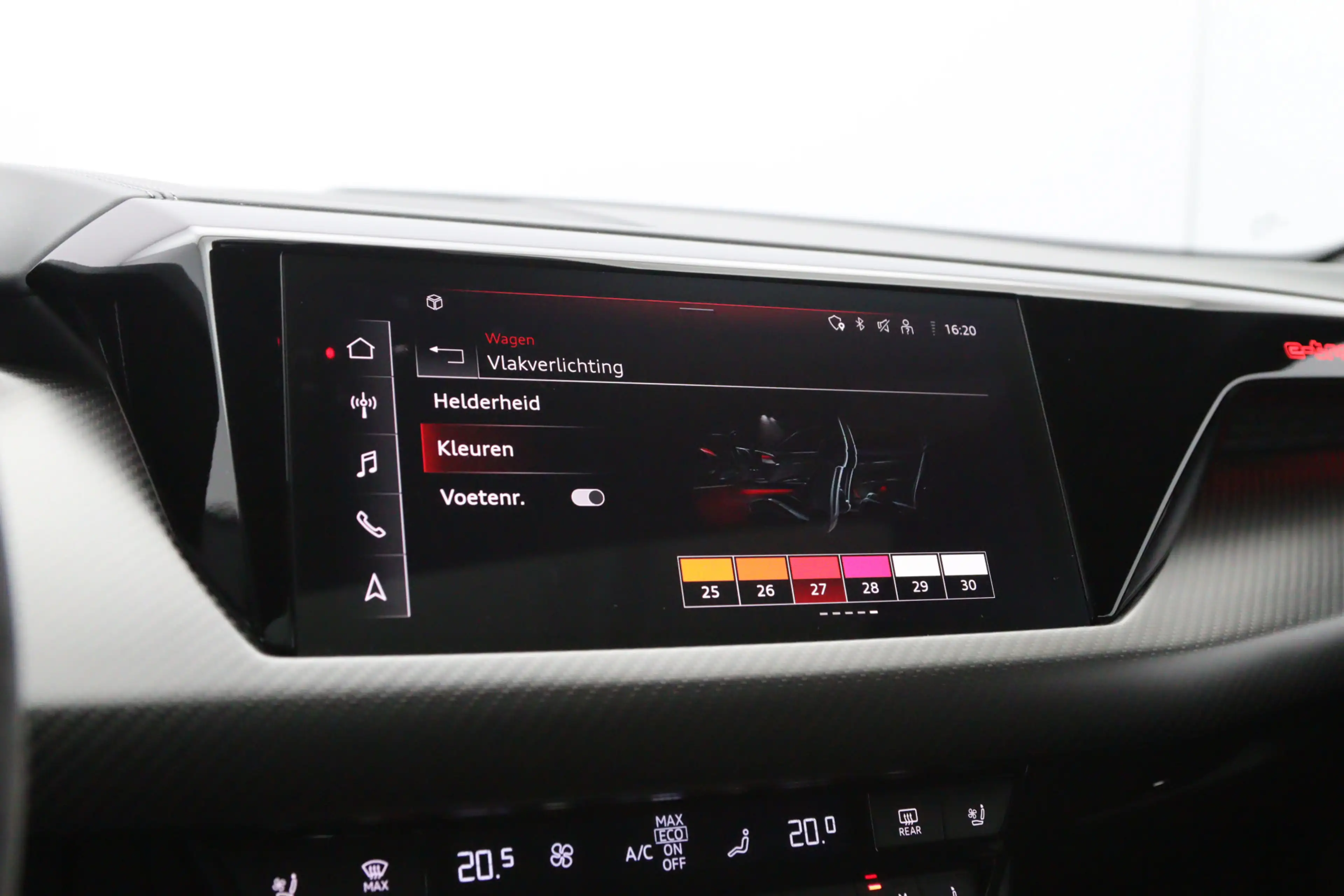 Audi RS e-tron GT 93 kWh 646 PK, SOH 92 %, 4-Wielsturing, Carbon-Pak — photo 43