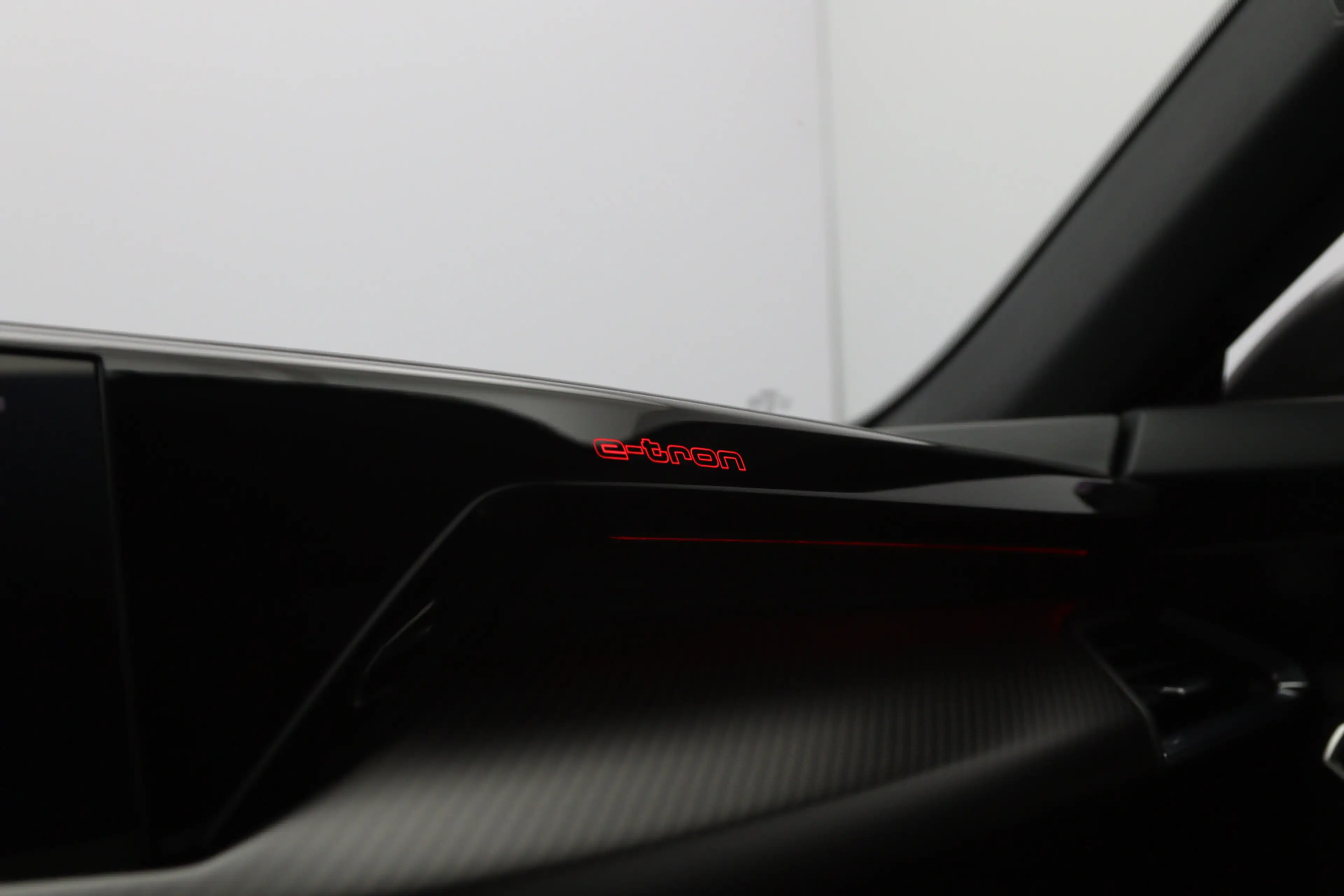 Audi RS e-tron GT 93 kWh 646 PK, SOH 92 %, 4-Wielsturing, Carbon-Pak — photo 45