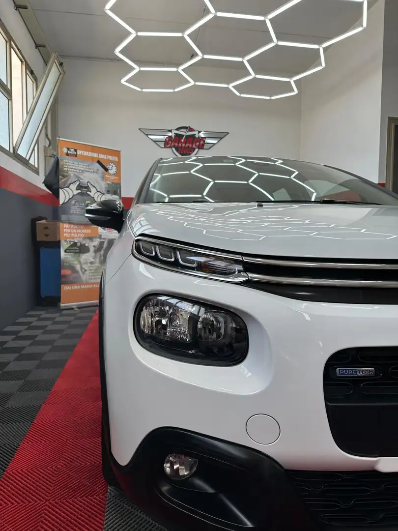 Citroen C3 C3 III 2017 1.2 puretech Feel 82cv neopatentati - 1
