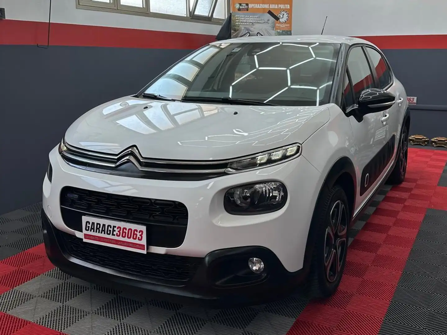 Citroen C3 C3 III 2017 1.2 puretech Feel 82cv neopatentati - 2