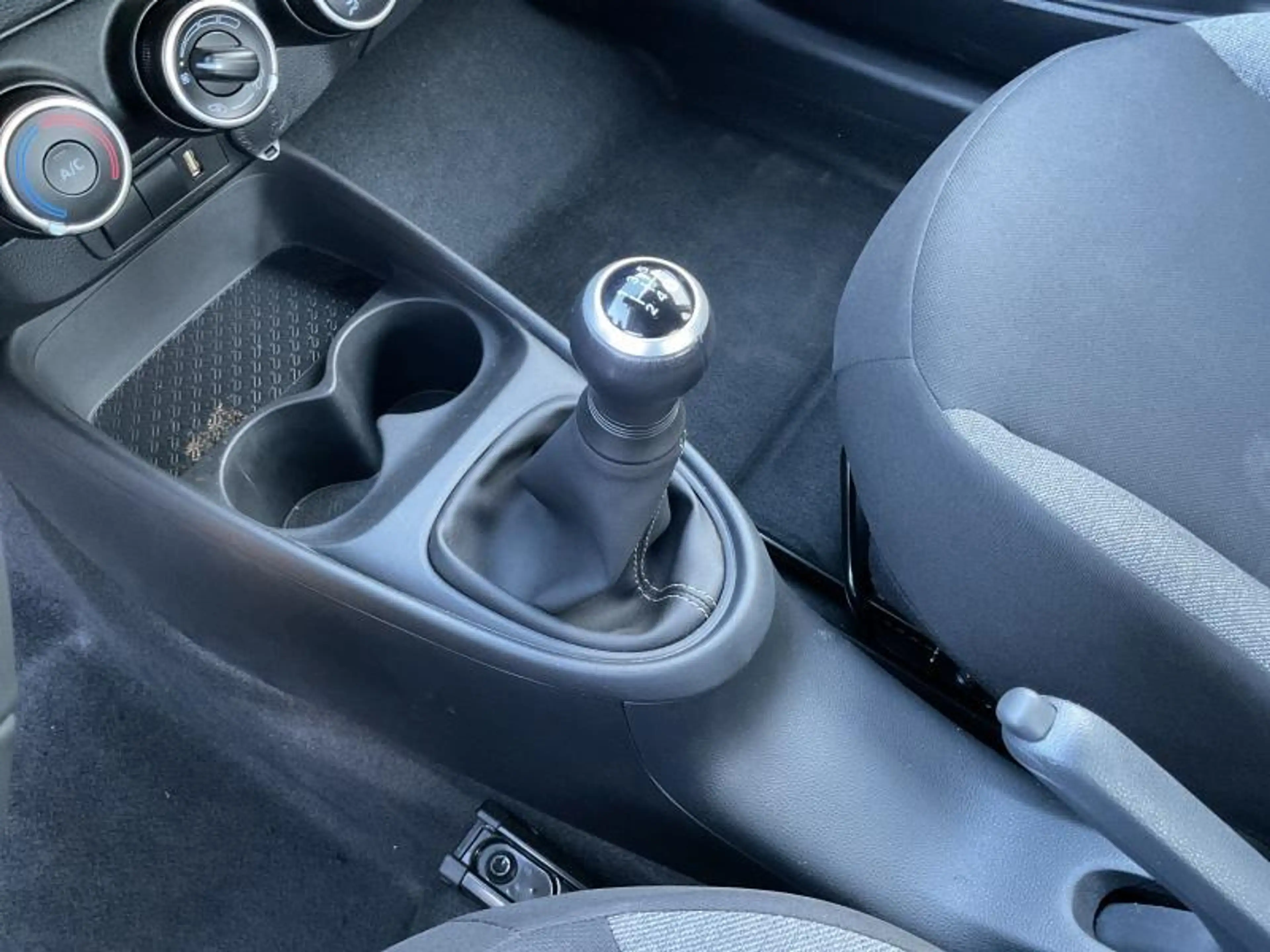 Toyota Aygo X Play — photo 19