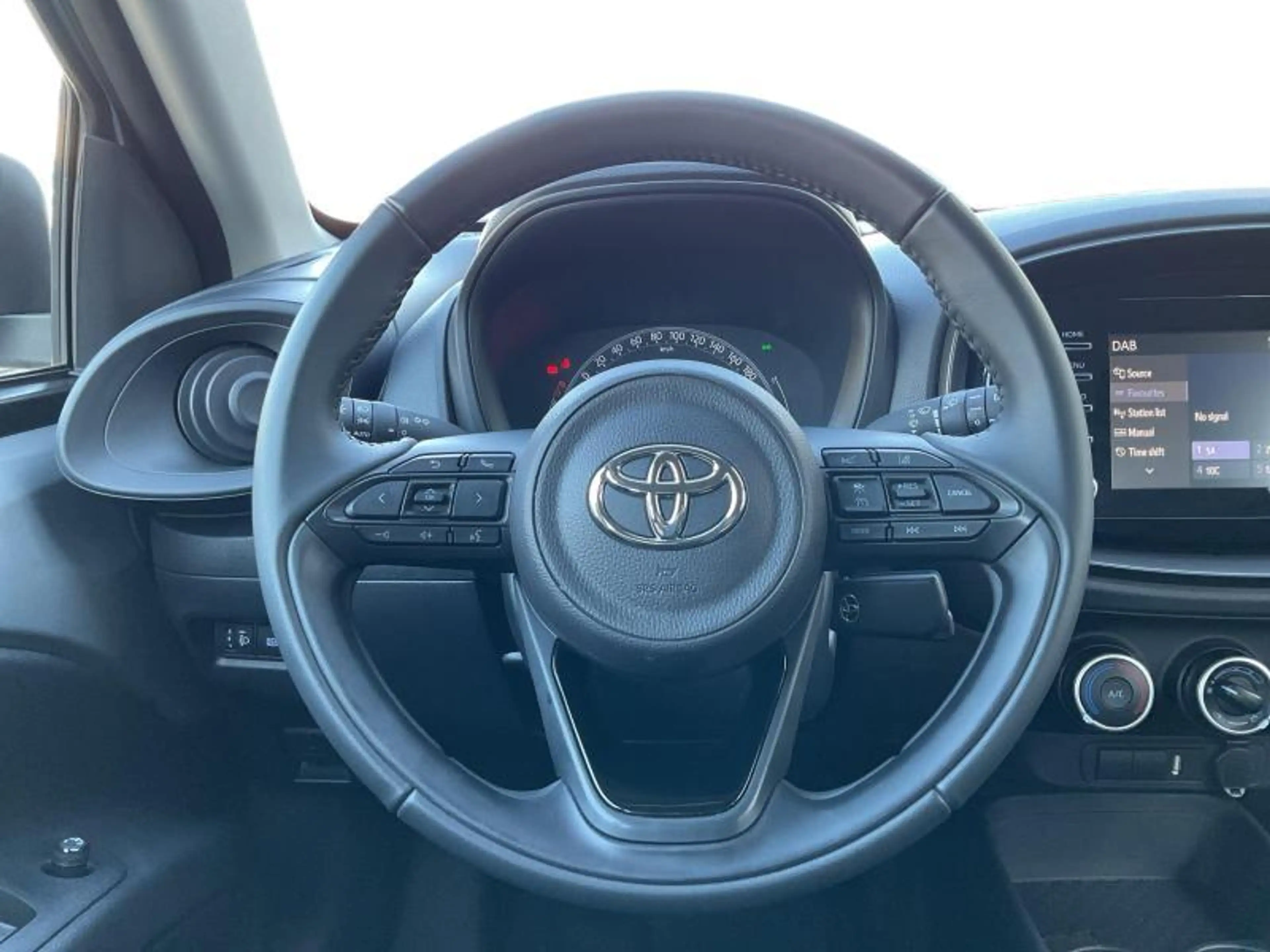 Toyota Aygo X Play — photo 8