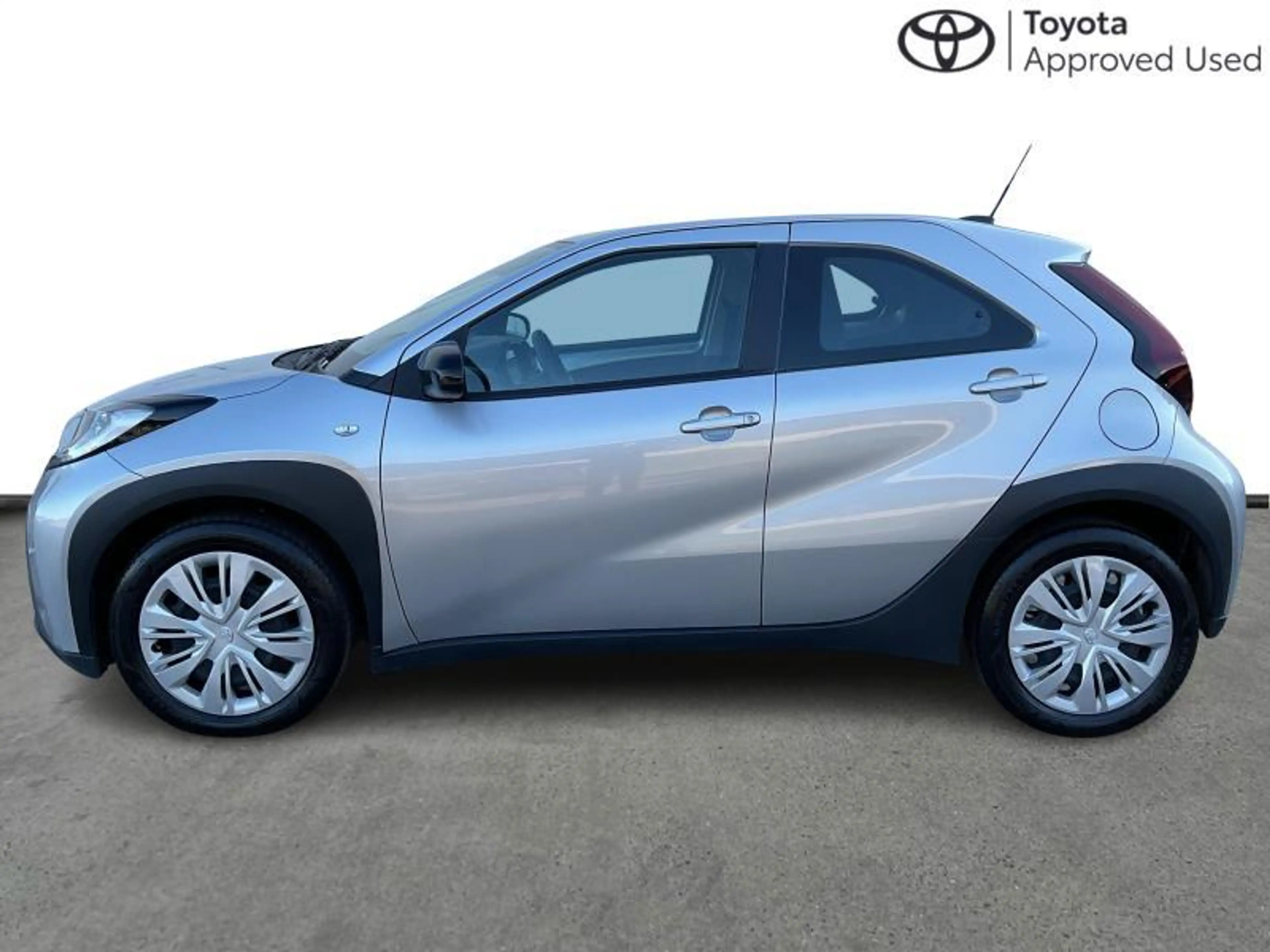 Toyota Aygo X Play — photo 3