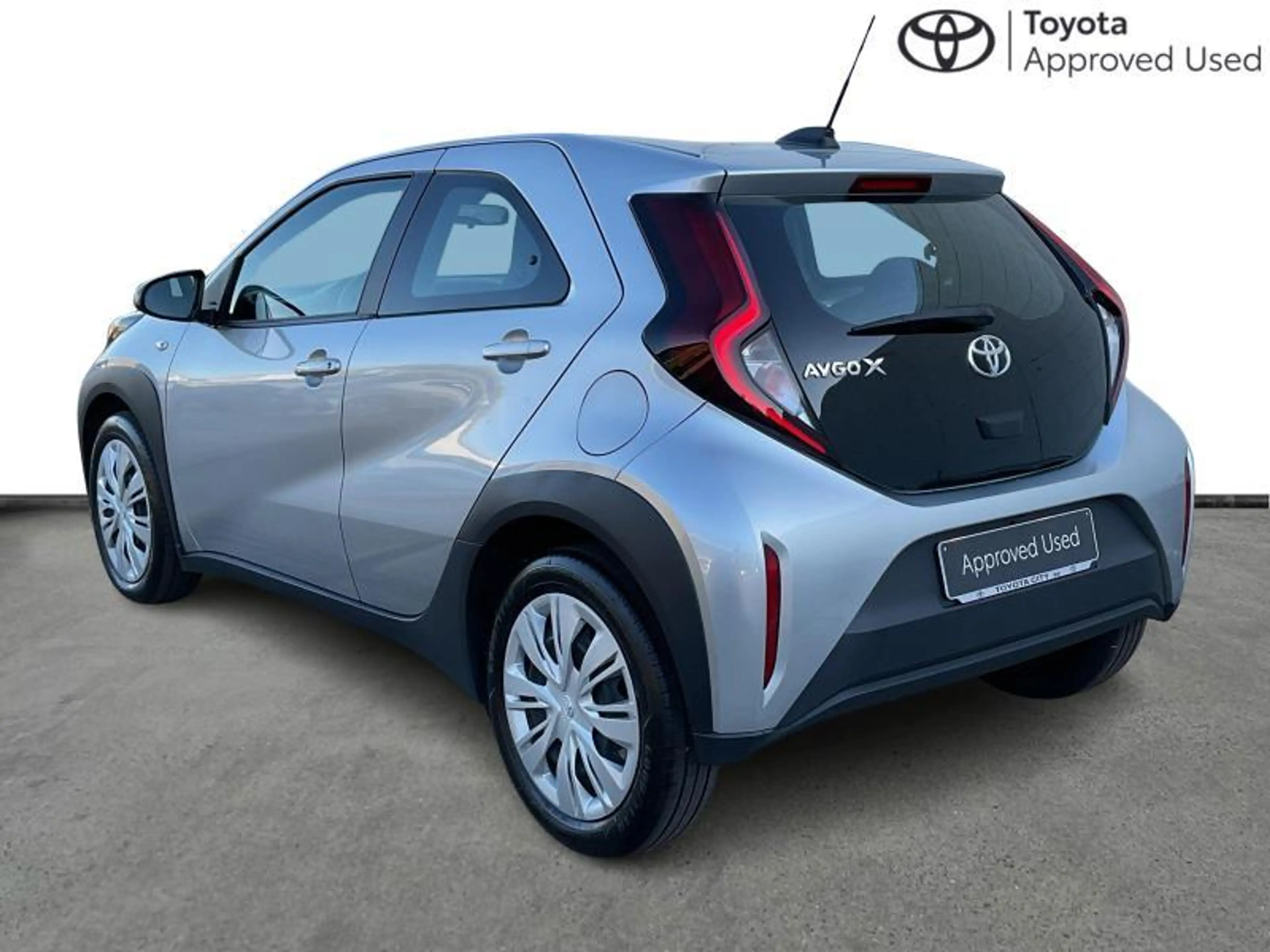 Toyota Aygo X Play — photo 2