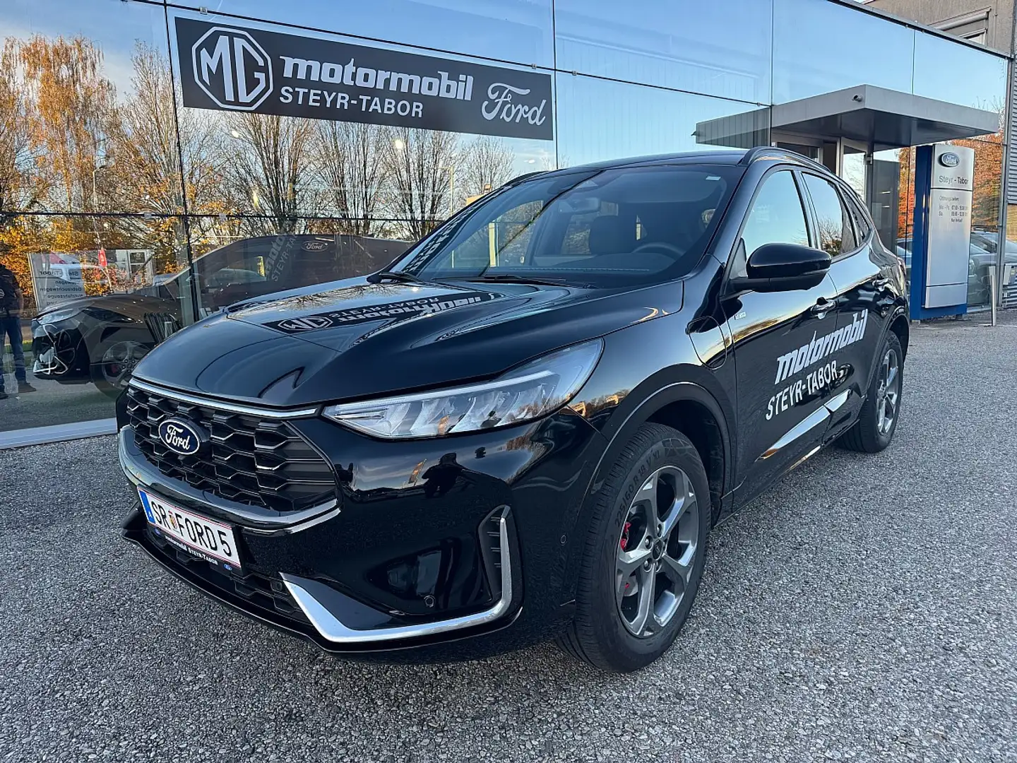 Ford Kuga 2,5 Duratec PHEV ST-Line X Aut. Schwarz - 1