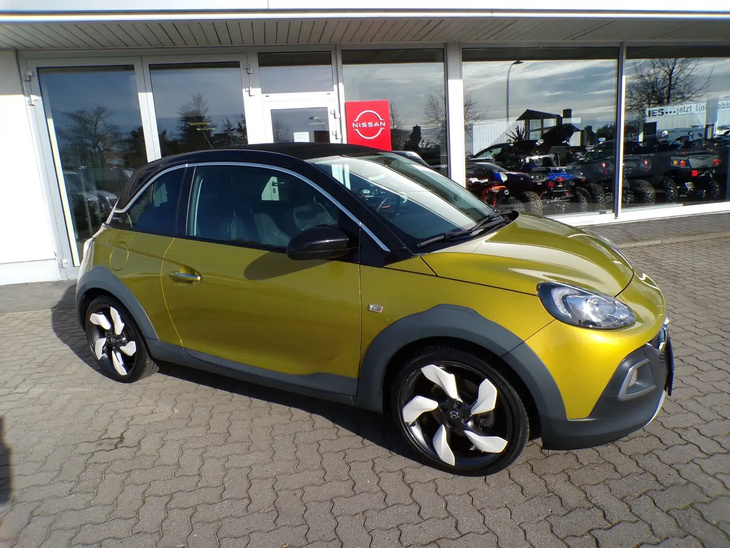 Opel Adam Rocks 1.0 Turbo ecoFlex Klima PDC SHZ Lenkradheiz Gelb - 2