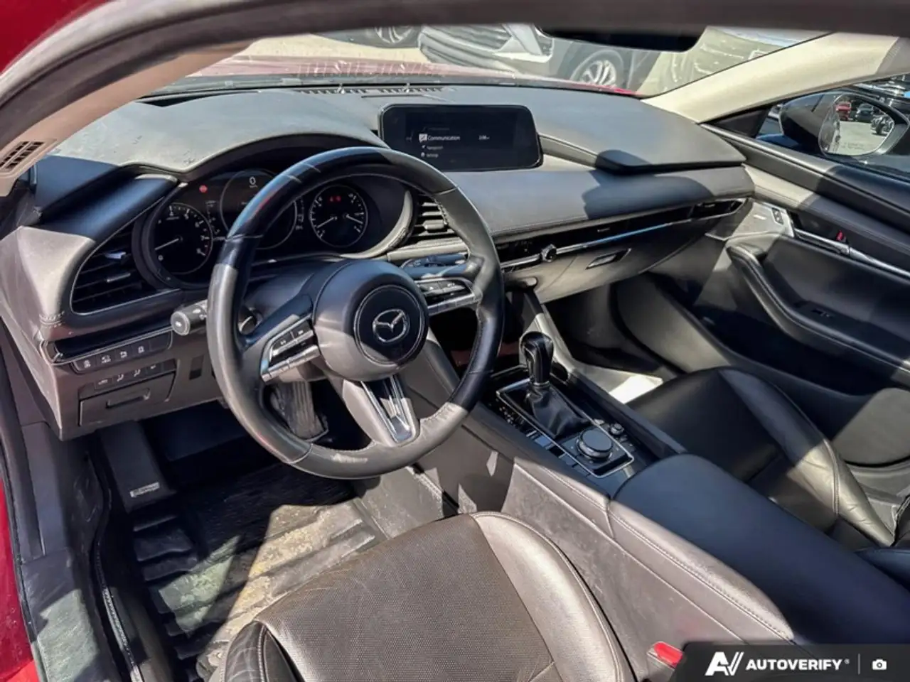 Mazda 3 снимка Mazda 3