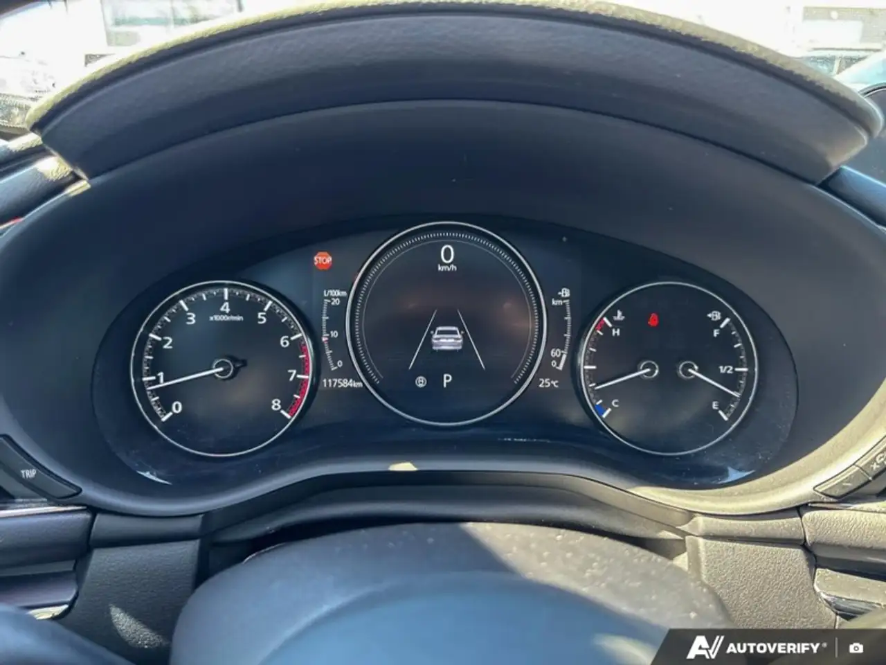 Mazda 3 снимка Mazda 3