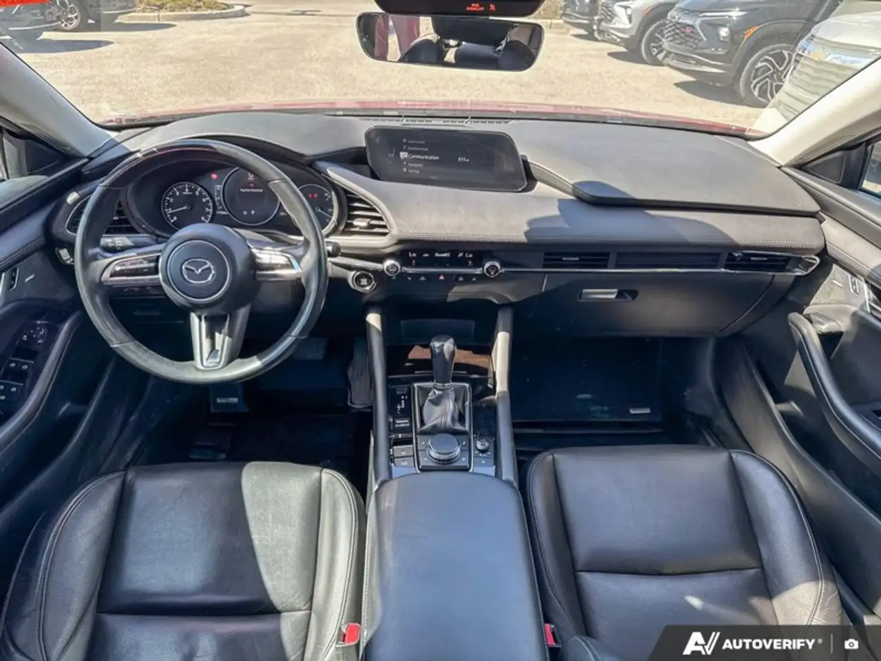 Mazda 3 снимка Mazda 3