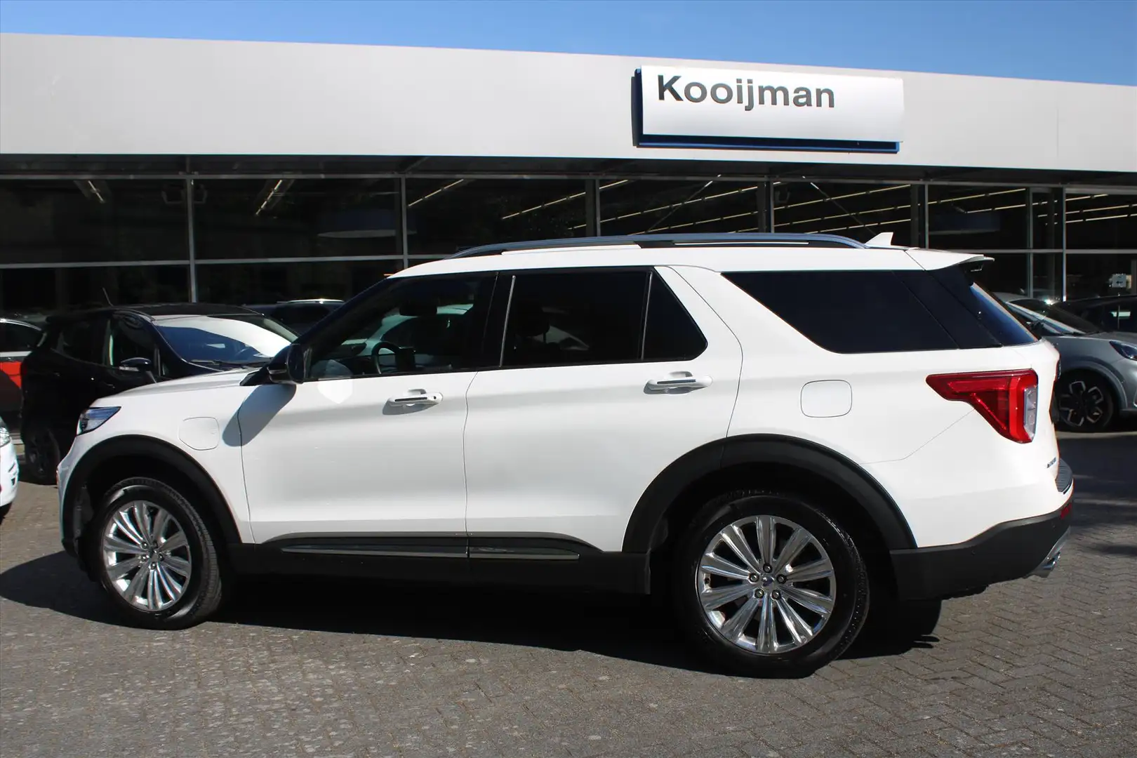 Ford Explorer Platinum 3.0 V6 EcoBoost PHEV 457pk/336KW 10-traps Wit - 2