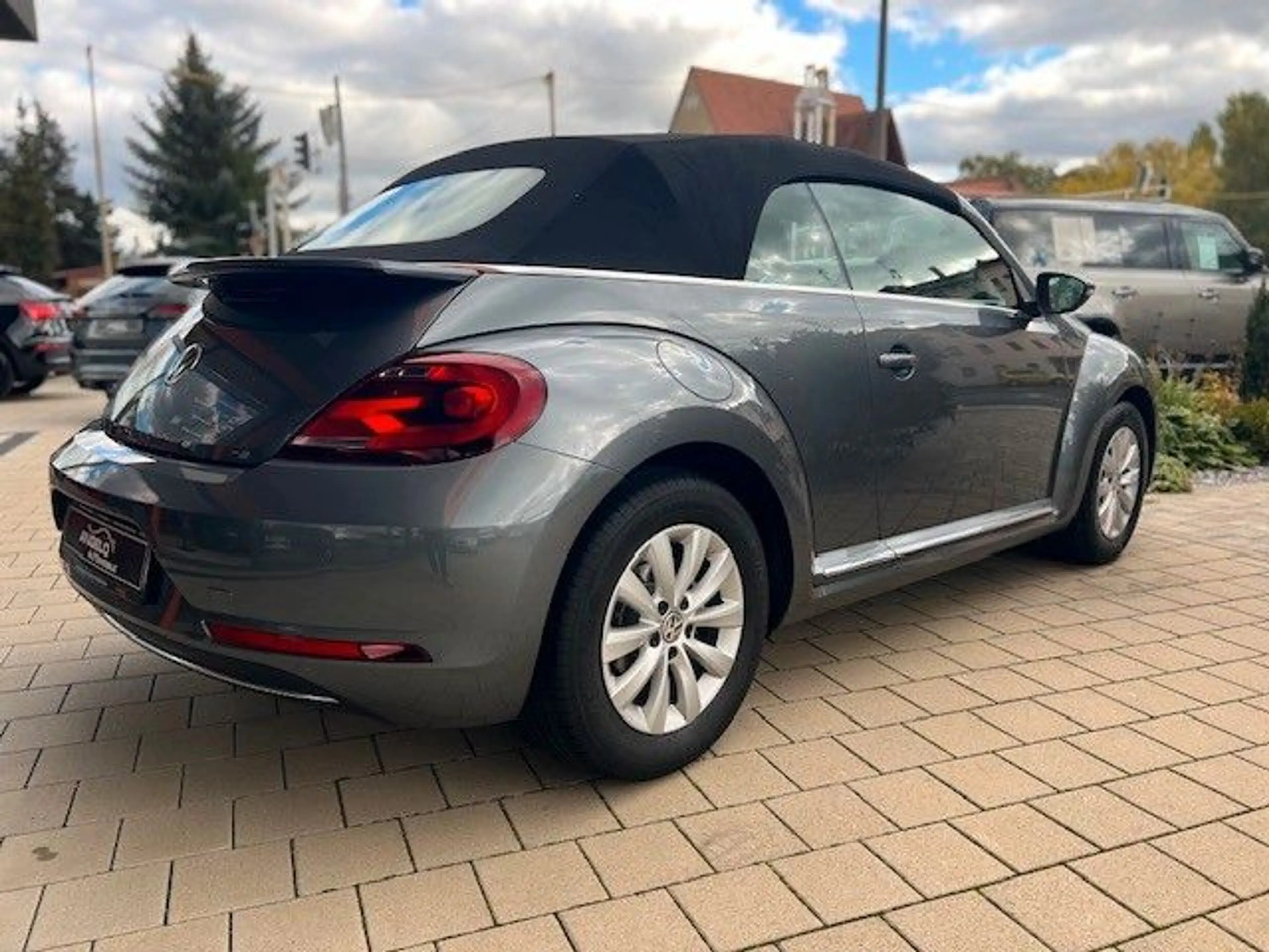 Volkswagen Beetle 1,4 TSI Cabriolet Design*Nur 23.800 KM* — photo 5