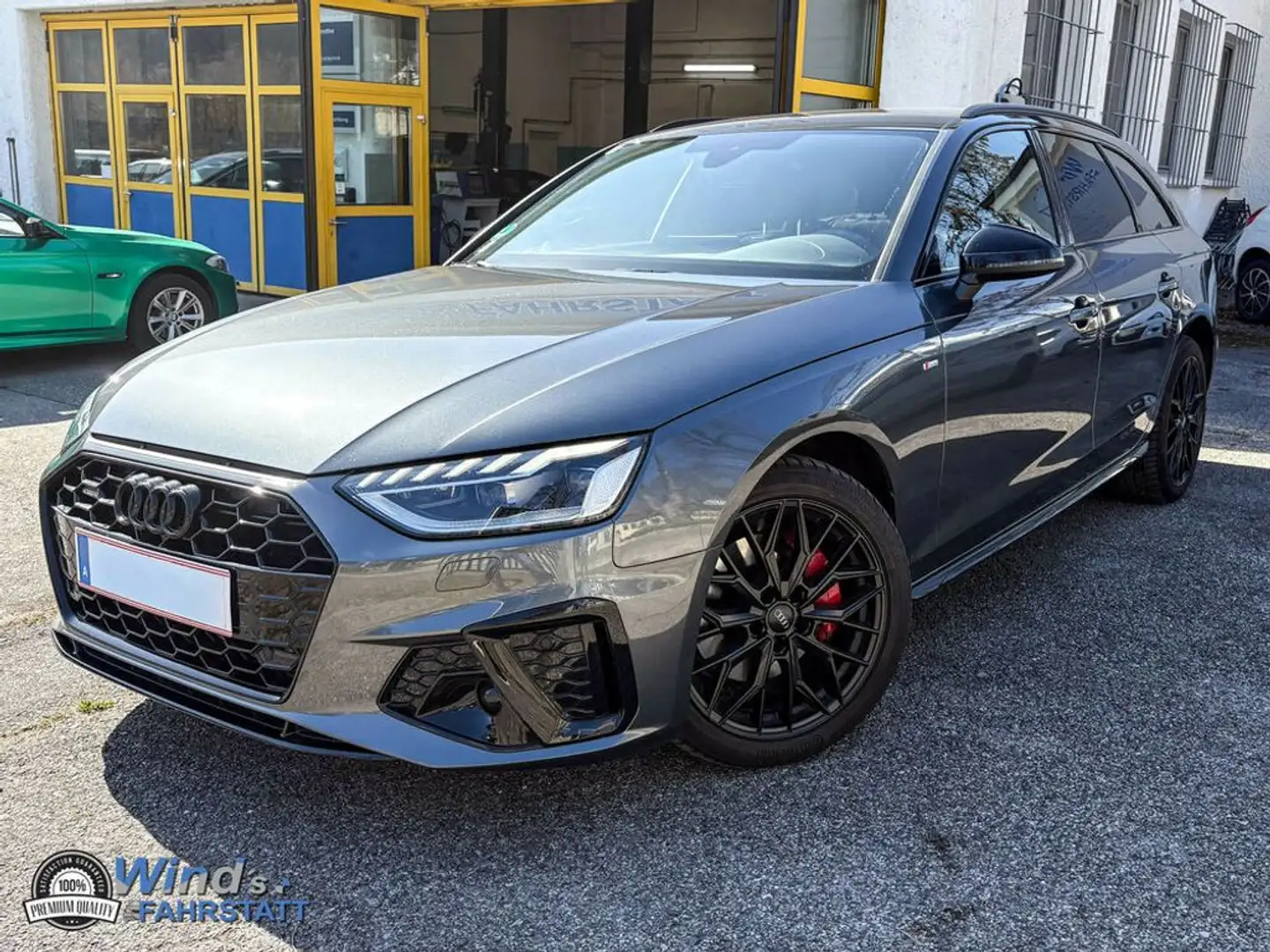 Audi A4 40 TFSI quattro S line Grau - 1