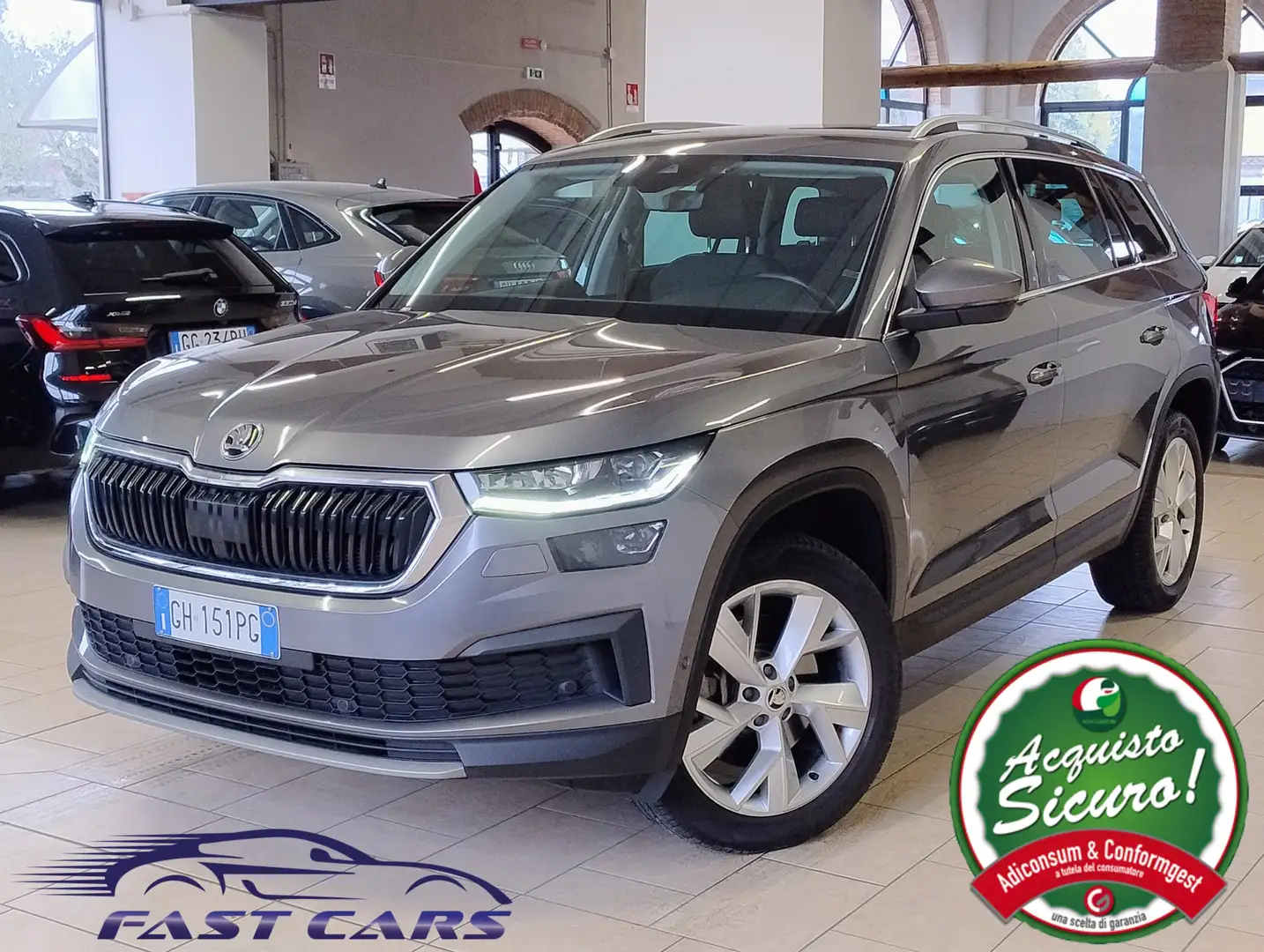 Skoda Kodiaq 2.0 tdi STYLE dsg 7pti *CARPLAY*ACC*KEYLESS*FULL Gris - 1