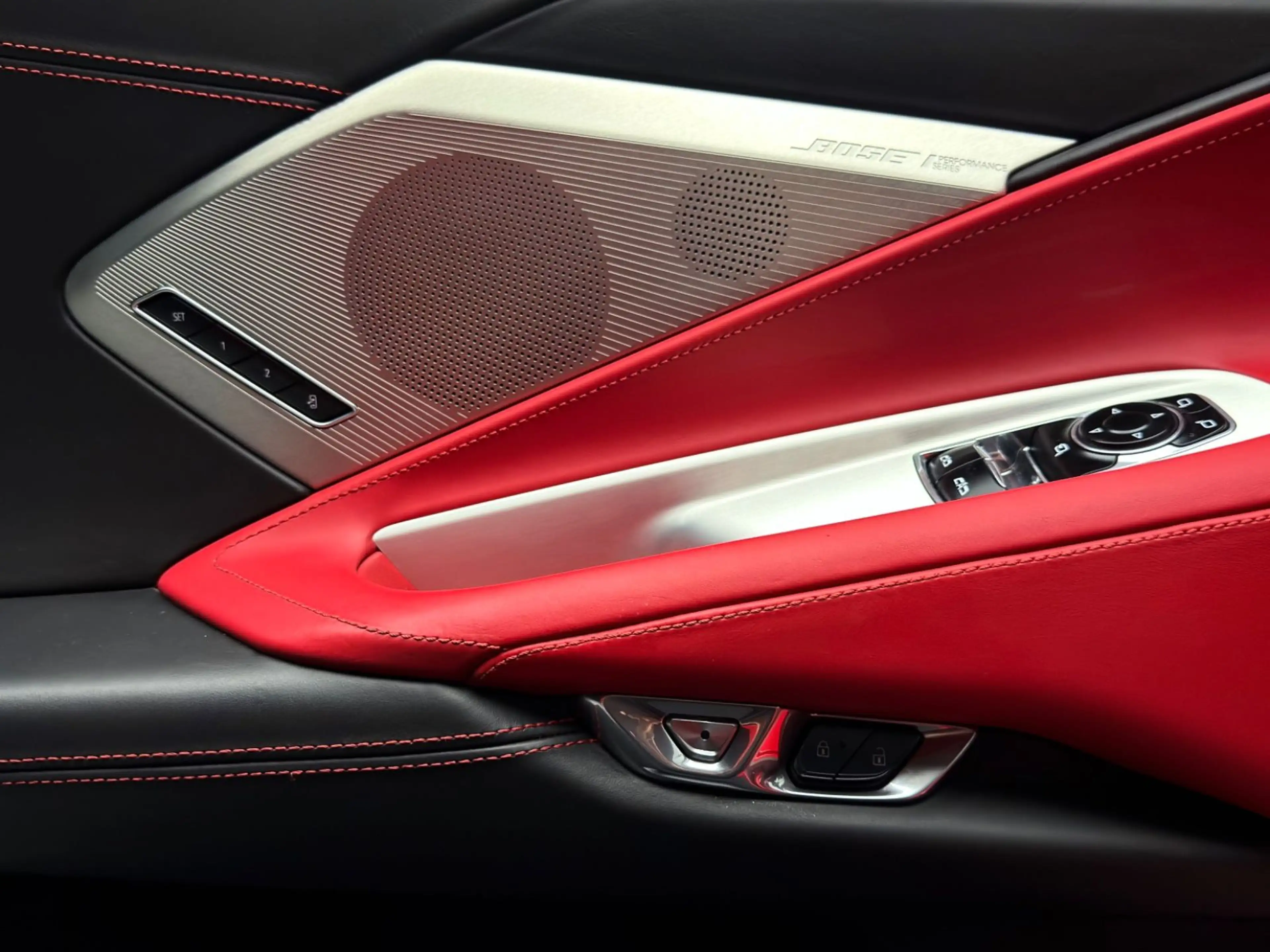 Corvette C8 TARGA 3LT Z51 6.2 V8 CARBON HuD BOSE LIFT — photo 11